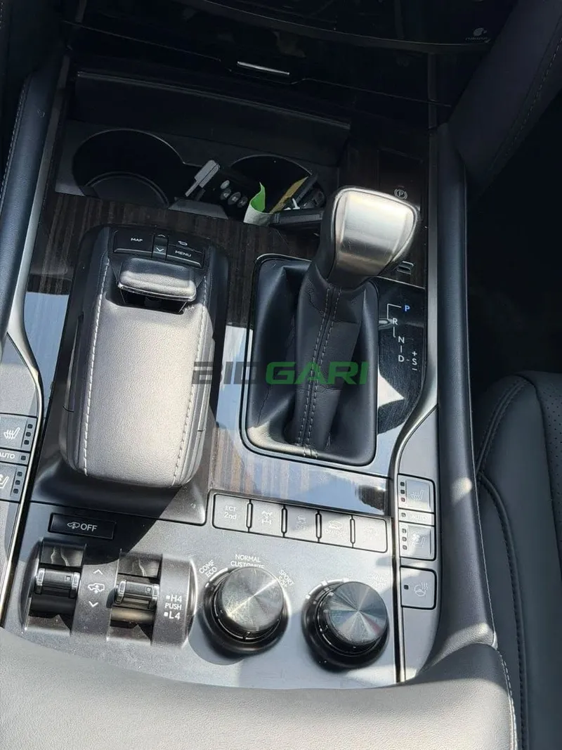 2020 Lexus LX570 Petrol SUV, photo 11