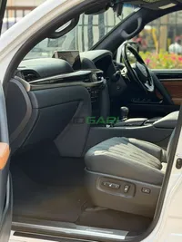 2020 Lexus LX570 Petrol SUV, photo 10