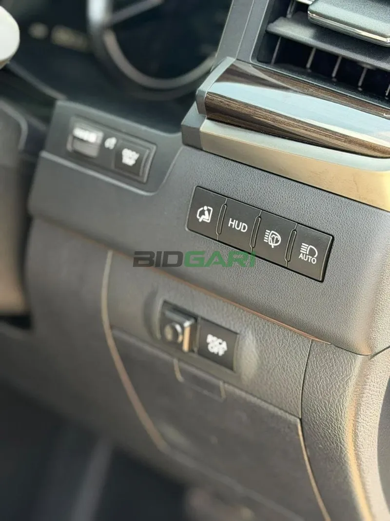 2020 Lexus LX570 Petrol SUV, photo 5