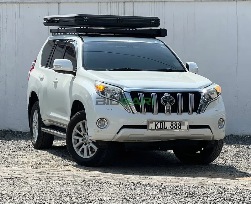 2015 Toyota Land Cruiser TZG 2.8L Diesel SUV, photo 3