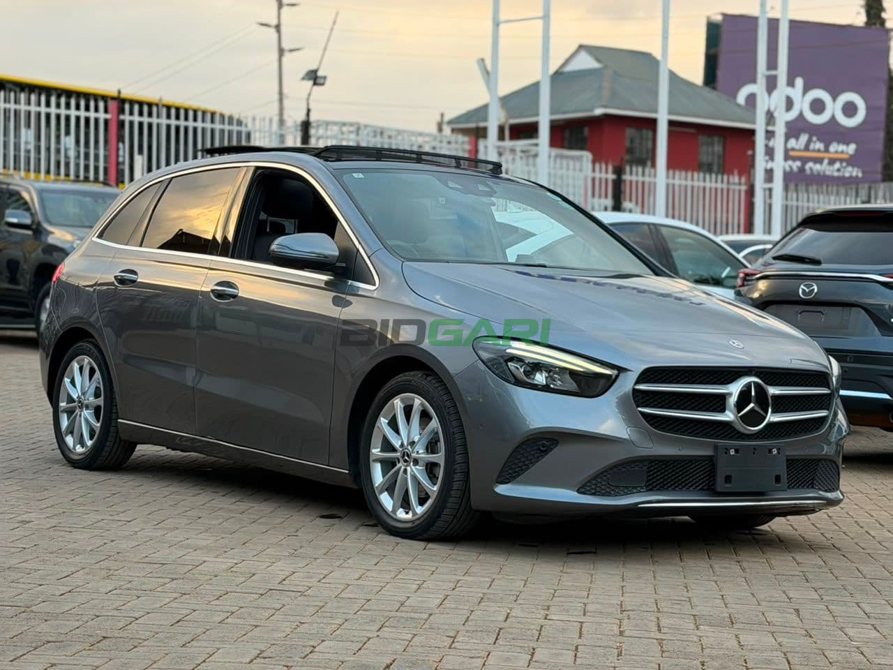 2019 Mercedes-Benz B180