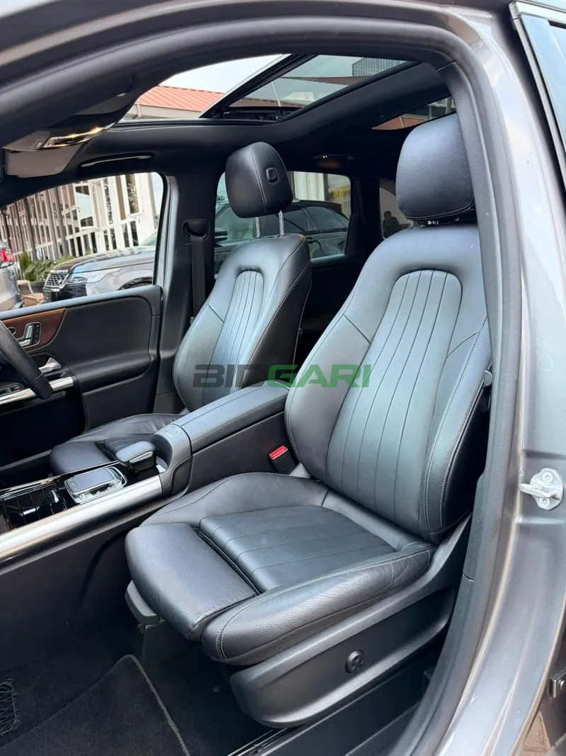 2019 Mercedes-Benz B180 AMG 1.4L Petrol Hatchback, photo 8