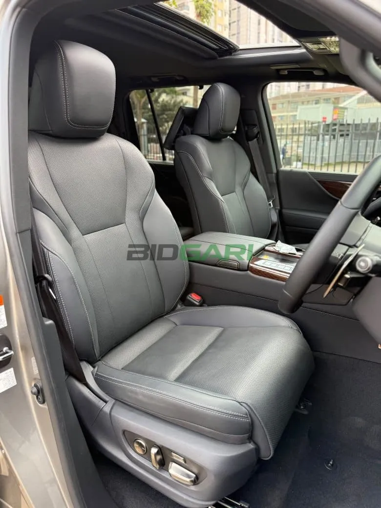 2025 Lexus LX500D 3.5L Diesel SUV, photo 8