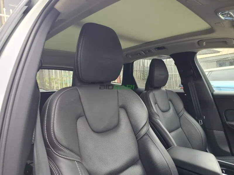 2019 Volvo XC60 T5 INSCRIPTION 2L Petrol SUV, photo 8