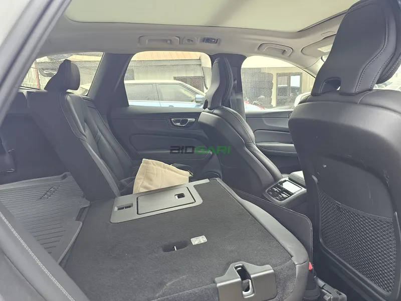 2019 Volvo XC60 T5 INSCRIPTION 2L Petrol SUV, photo 9