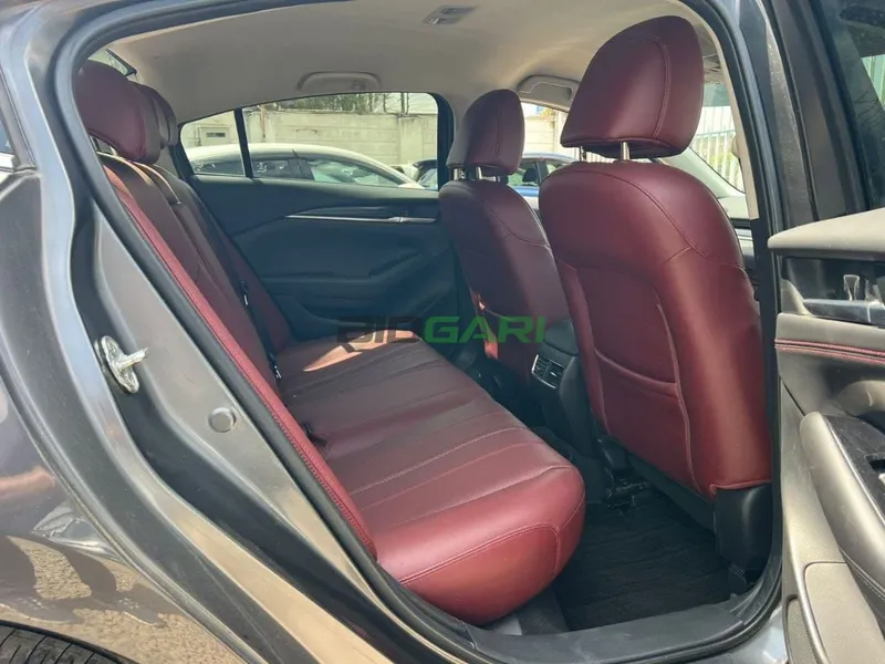 2020 Mazda 6 2.2L Diesel Sedan, photo 8