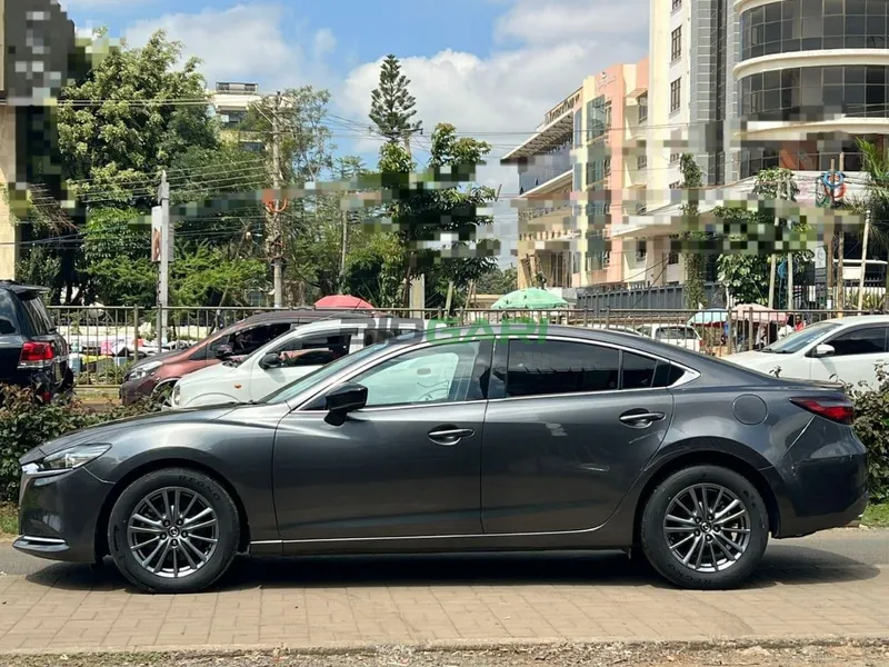 2020 Mazda 6 2.2L Diesel Sedan, photo 2