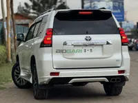 2023 Toyota Land Cruiser Prado Petrol SUV, photo 3
