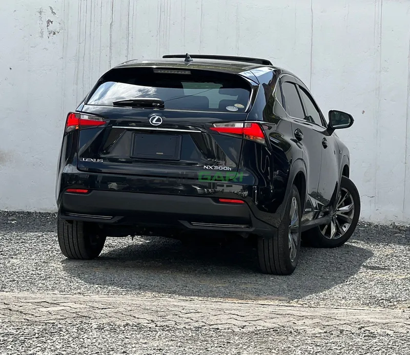 2017 Lexus NX300h Hybrid 2.5L Hybrid SUV, photo 4