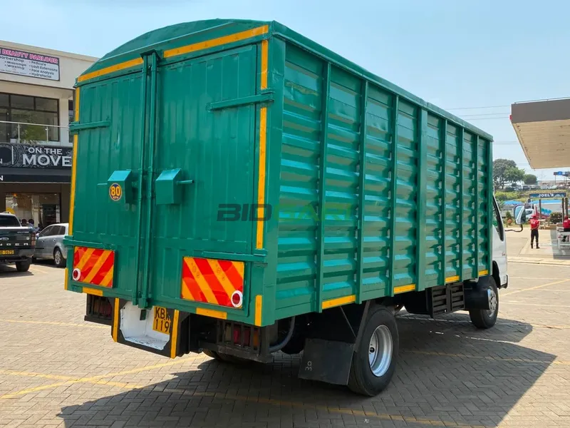 2012 Isuzu NKR 4.3L Diesel Truck, photo 3