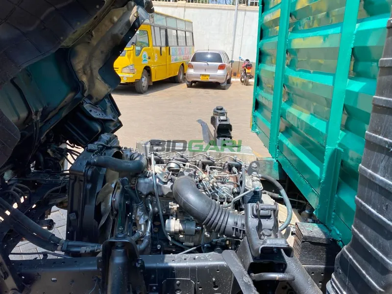 2012 Isuzu NKR 4.3L Diesel Truck, photo 8