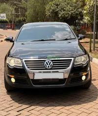 2008 Volkswagen Passat 2L Petrol Sedan, photo 2