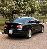 2008 Volkswagen Passat 2L Petrol Sedan, photo 3