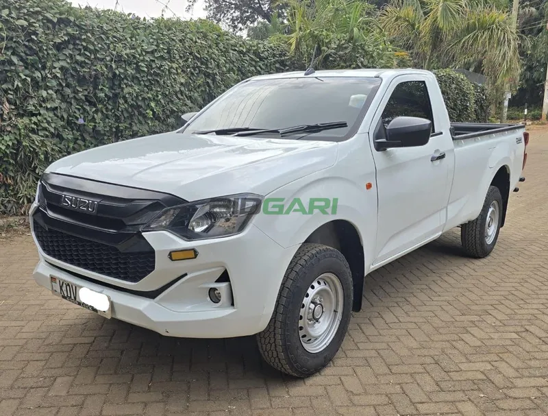 2025 Isuzu DMAX Local