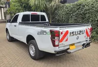 2025 Isuzu DMAX Local 2L Diesel Pickup, photo 5