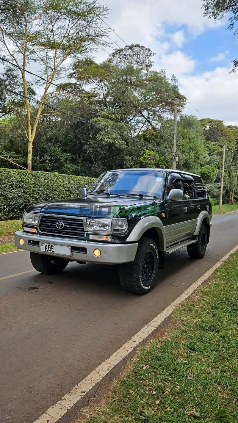 1995 Toyota Land Cruiser 80 Series 4.2L Diesel SUV, photo 2