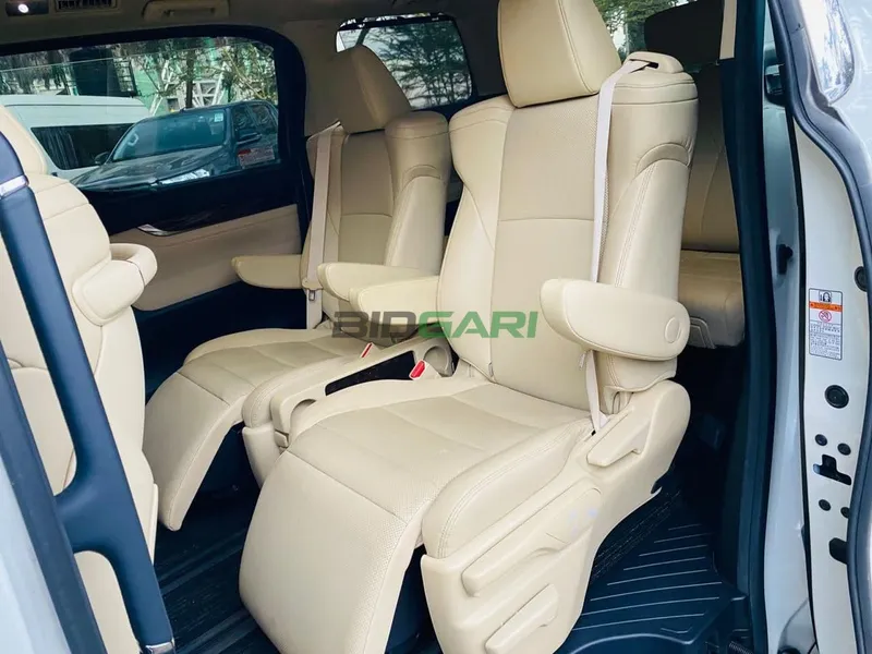 2019 Toyota Alphard G Edition 2.5L Petrol MPV, photo 9