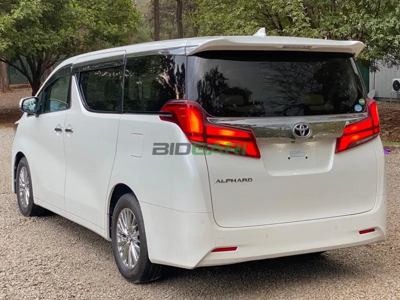 2019 Toyota Alphard G Edition 2.5L Petrol MPV, photo 4