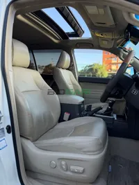 2019 Toyota Land Cruiser Prado TX-L Petrol SUV, photo 8