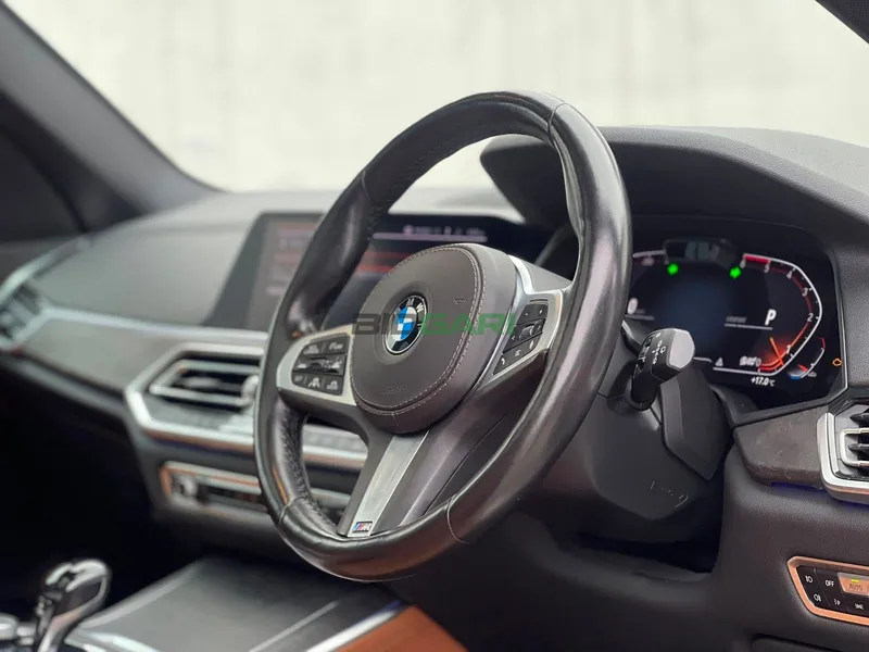 2019 BMW X5 xDRIVE 3L Diesel SUV, photo 5