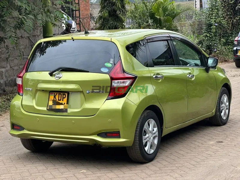 2017 Nissan Note E-POWER 1.3L Petrol Hatchback, photo 4