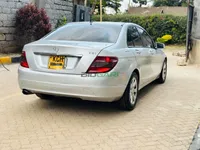 2010 Mercedes-Benz C200 CGI 1.8L Petrol Sedan, photo 4
