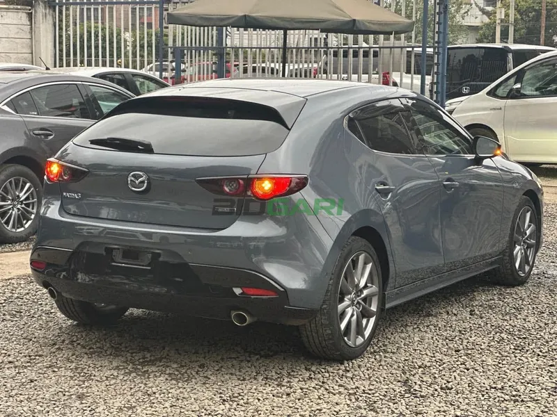 2019 Mazda 3 1.5L Petrol Hatchback, photo 2