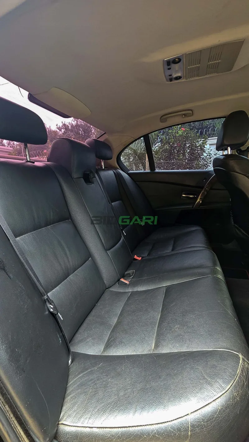 2004 BMW 520i M SPORT (E60) 2.2L Petrol Sedan, photo 6