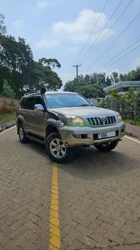 2005 Toyota Land Cruiser J120 2.7L Petrol SUV, main photo