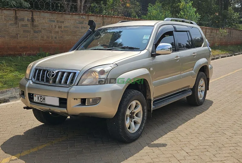2005 Toyota Land Cruiser J120 2.7L Petrol SUV, photo 2