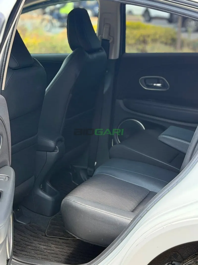 2019 Honda Vezel Hybrid 1.5L Hybrid SUV, photo 5
