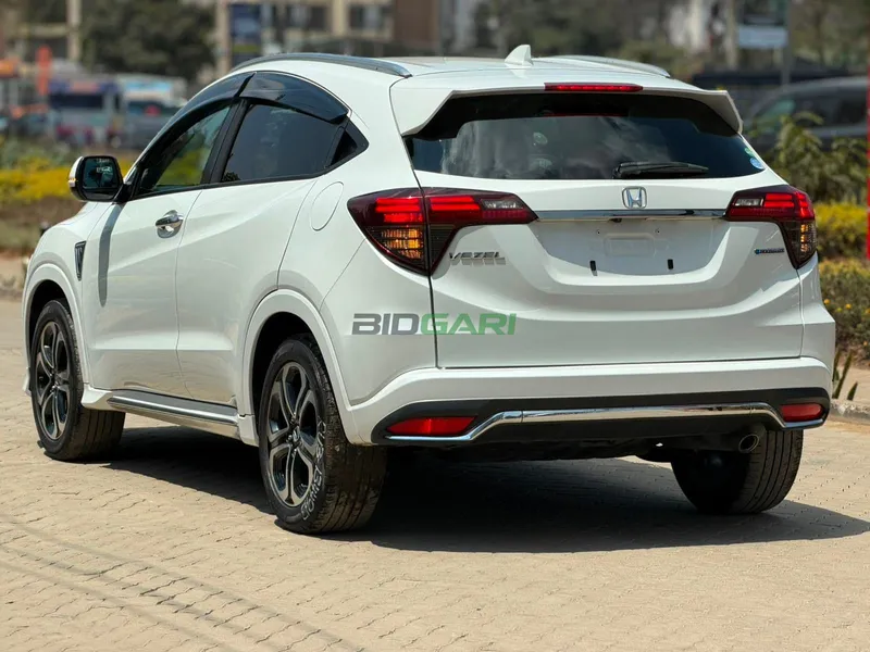 2019 Honda Vezel Hybrid 1.5L Hybrid SUV, photo 3