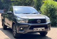 2017 Toyota Hilux 2.5L Diesel Pickup, photo 2