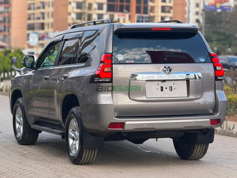 2019 Toyota Land Cruiser Prado TX 2.7L Petrol SUV, photo 4