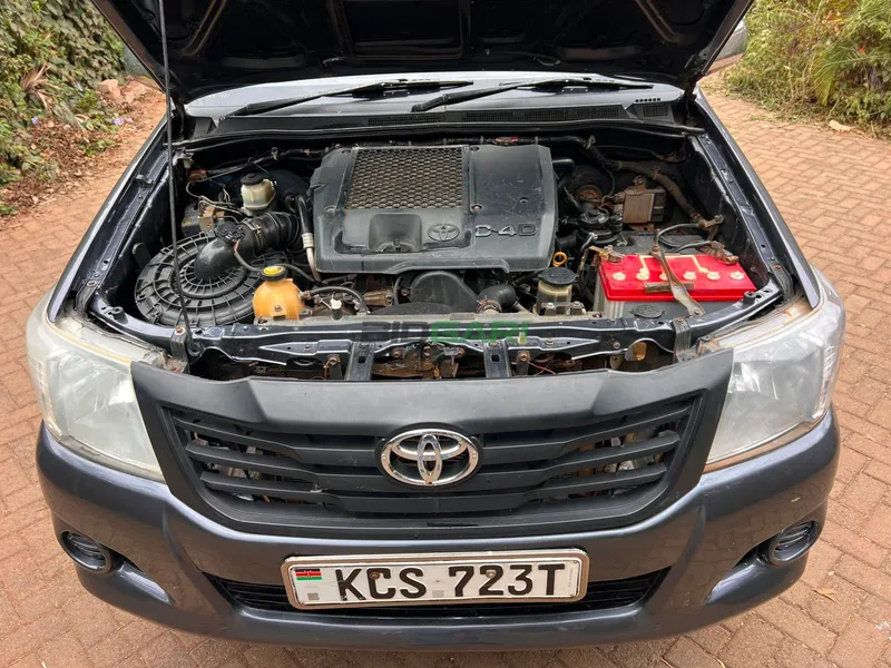 2012 Toyota Hilux Double Cab 3L Diesel SUV, photo 5