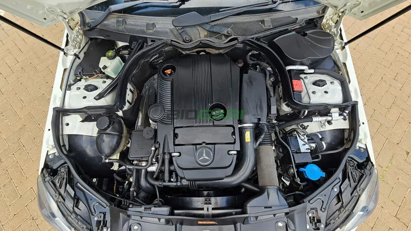 2014 Mercedes-Benz C200 Avant-garde (W204)  Last Edition 1.8L Petrol Sedan, photo 10
