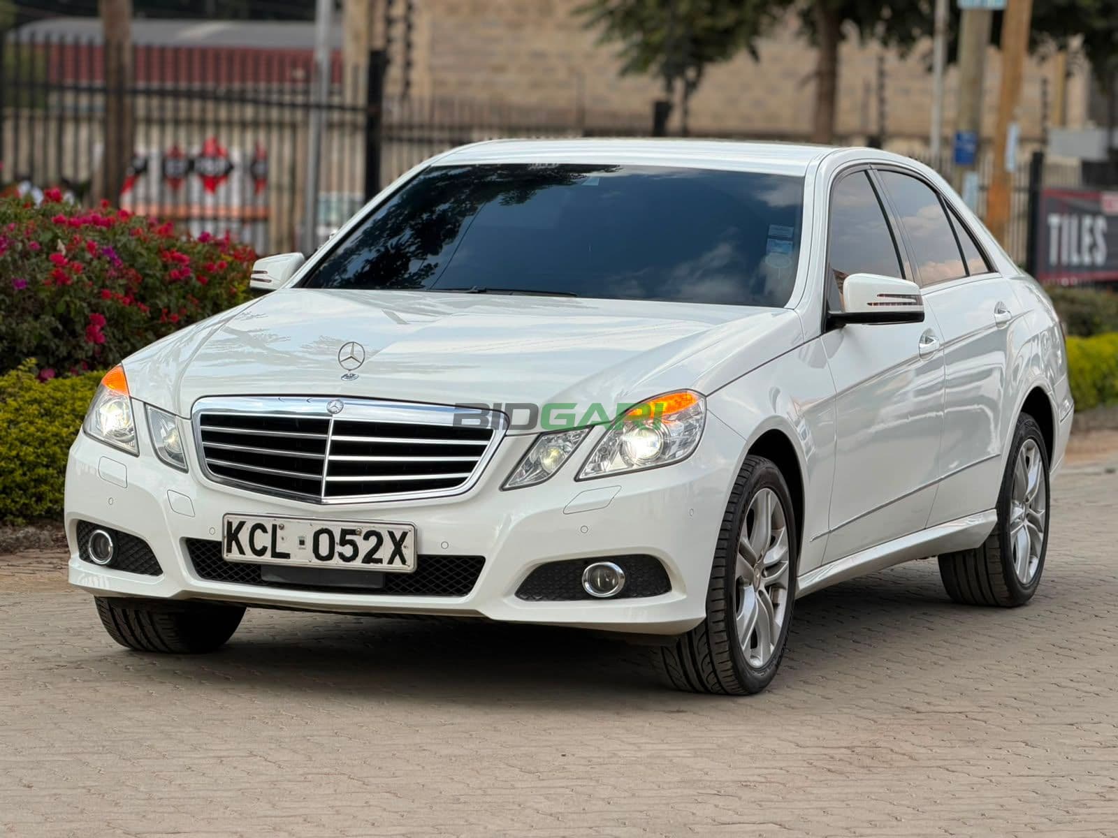 2010 Mercedes-Benz E350