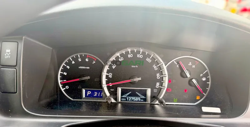 2019 Toyota Hiace 2L Petrol Van, photo 6