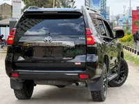 2021 Toyota Land Cruiser Prado Petrol SUV, photo 4