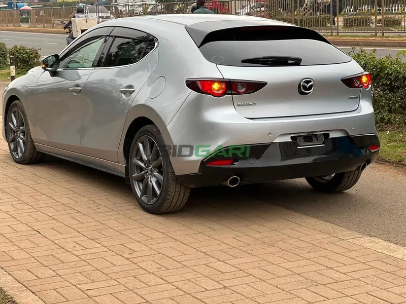 2019 Mazda 3 1.5L Petrol Hatchback, photo 4