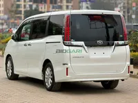 2019 Toyota Esquire Petrol MPV, photo 2