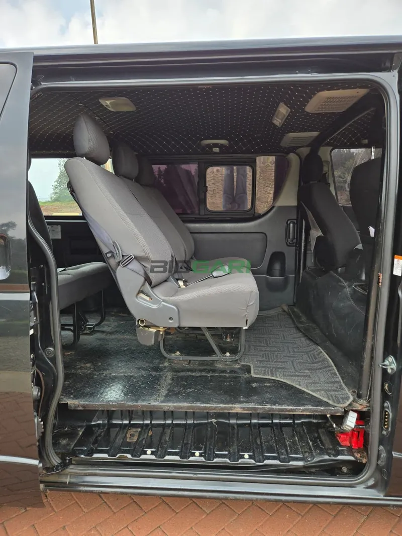 2018 Toyota Hiace Super GL 3L Diesel Van, photo 8