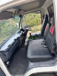 2009 Isuzu NPR Diesel Truck, photo 6