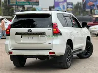 2021 Toyota Land Cruiser Prado Petrol SUV, photo 4