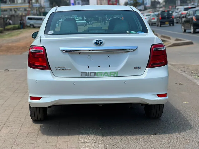 2019 Toyota Axio G GRADE 1.5L Hybrid Sedan, photo 5