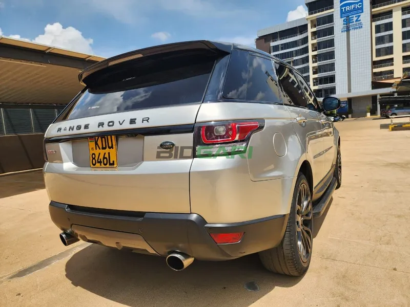 2016 Range Rover Sport 3L Diesel SUV, photo 3