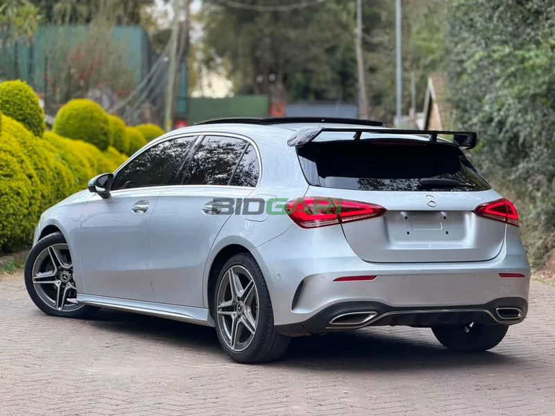 2018 Mercedes-Benz A180 AMG-LINE 1.4L Petrol Hatchback, photo 4