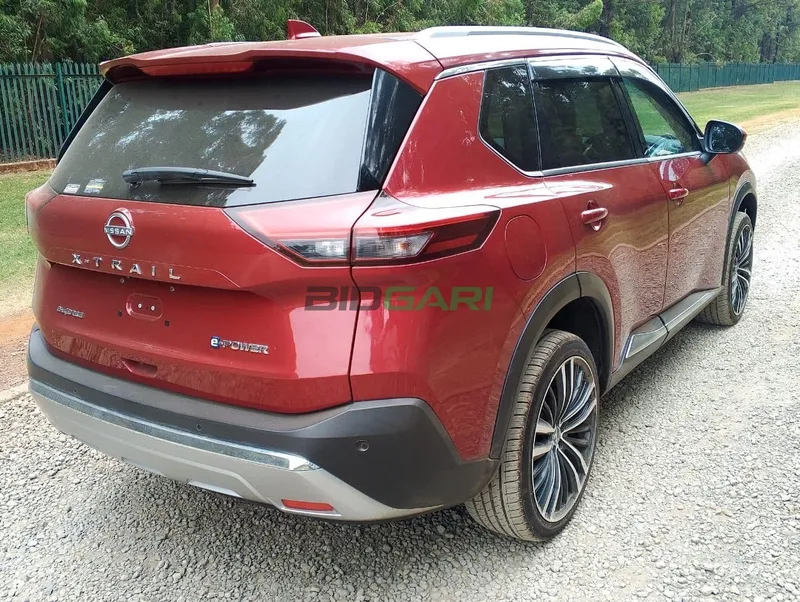2022 Nissan X-Trail E Power e4orce 1.5L Hybrid SUV, photo 4
