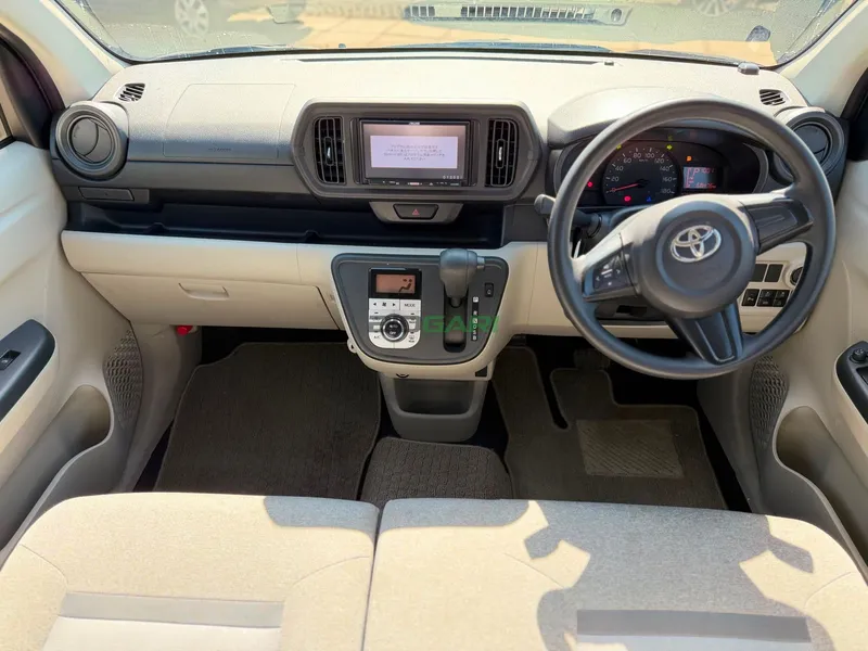 2019 Toyota Passo 1L Petrol Hatchback, photo 4