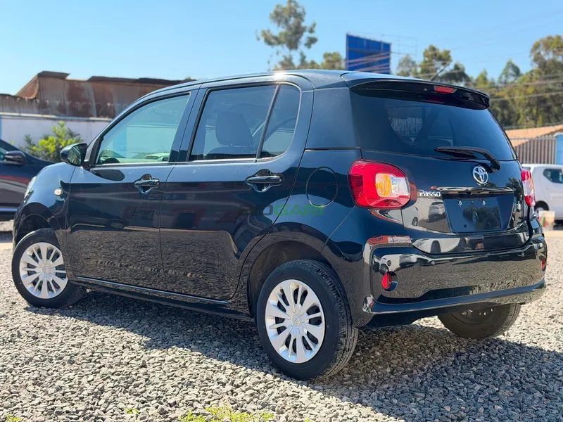 2019 Toyota Passo 1L Petrol Hatchback, photo 2